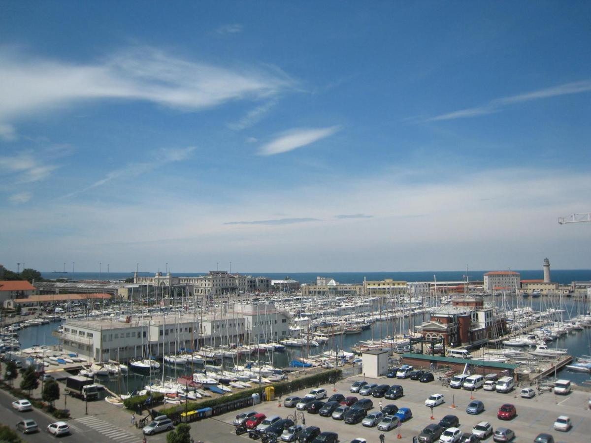 Ferienwohnung Mansarda Centrale Vista Mare Triest Exterior foto